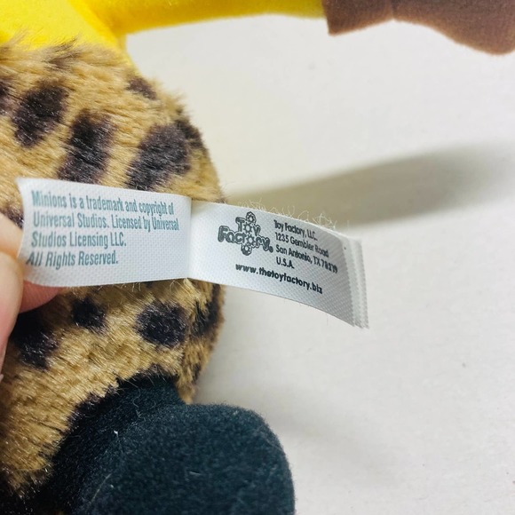 Minions Toy Factory Stuart in Cheetah Bottoms. Pre-Owned - Picture 8 of 9